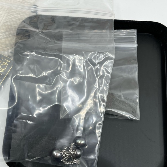 Vintage Honora Black Pearl Drop Earrings in Sterling Silver - Picture 8 of 13